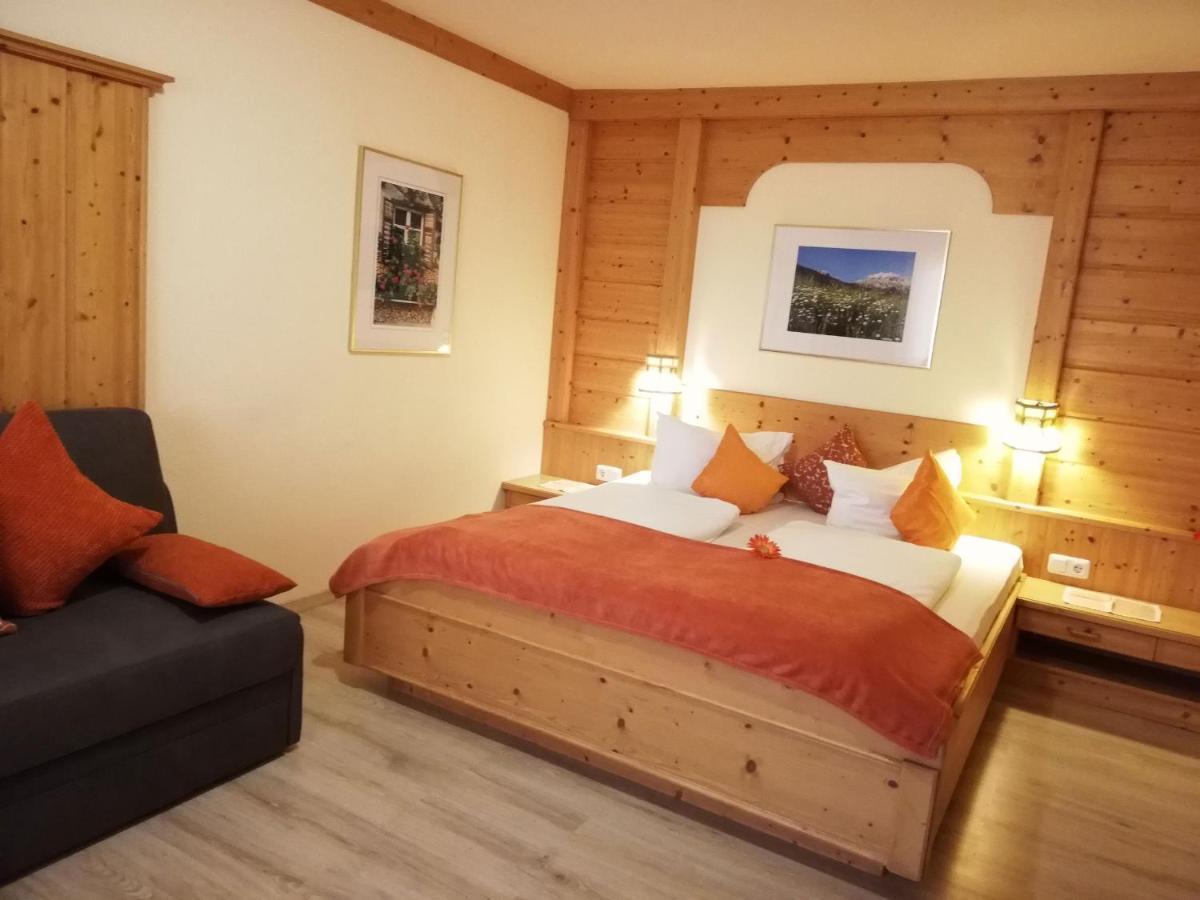 Hotel Adlerhof Am Sonnenplateau Mieming Esterno foto