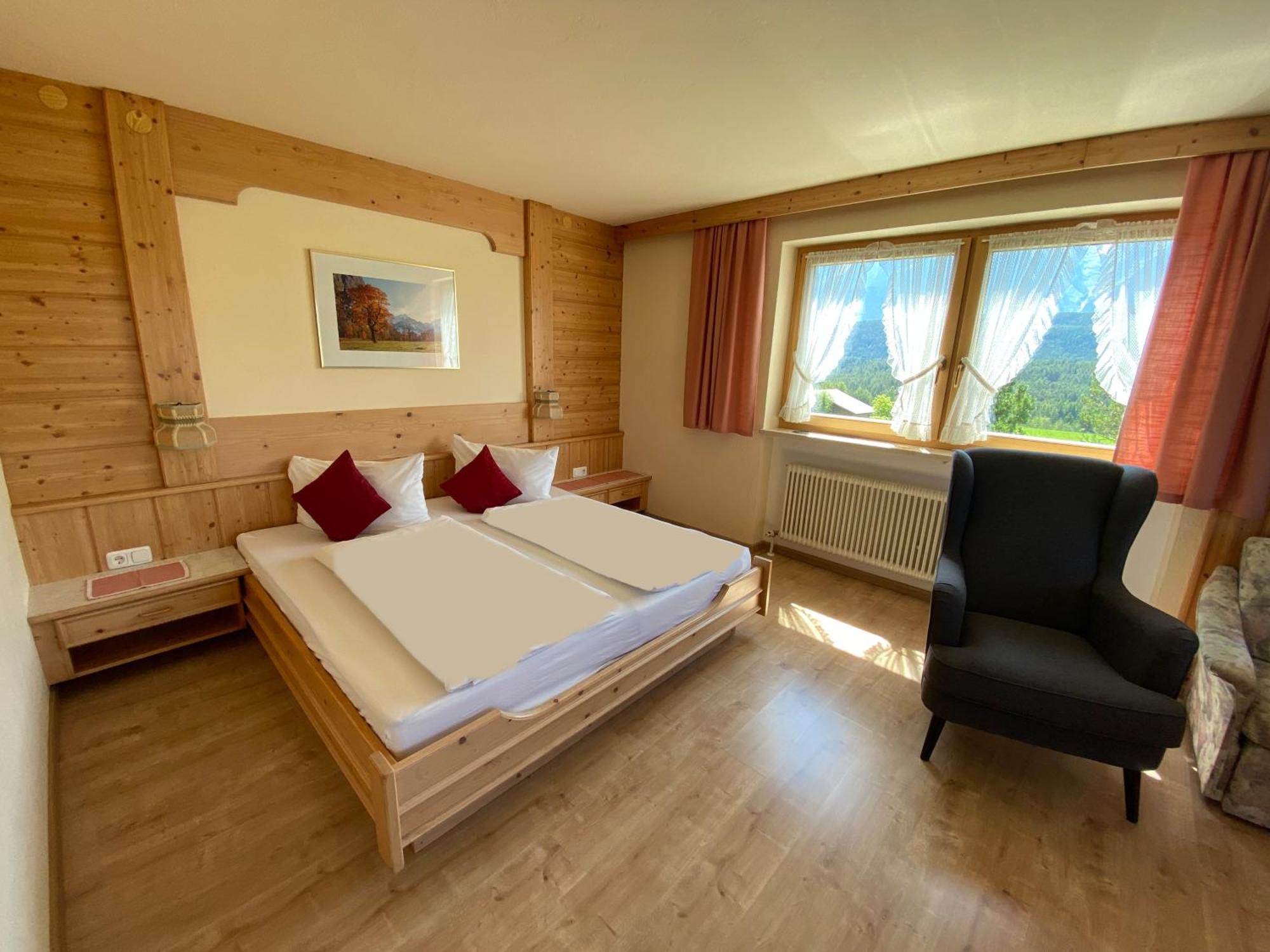 Hotel Adlerhof Am Sonnenplateau Mieming Esterno foto